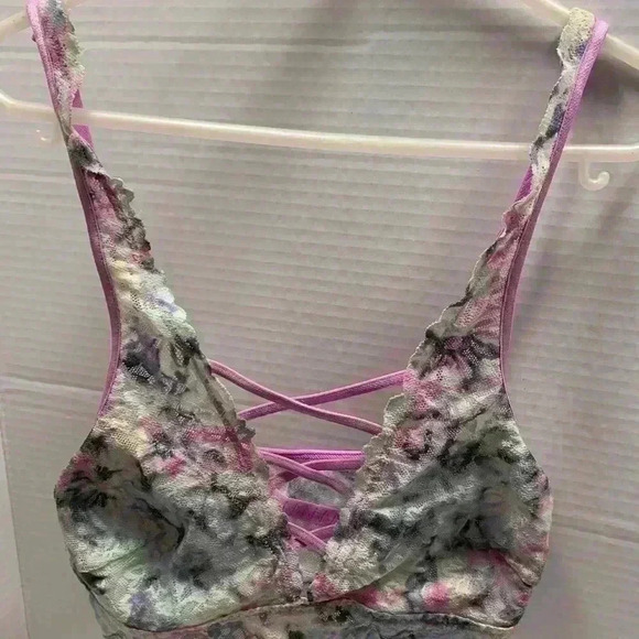 Pink, Victoria, secret lace bralette sizeXS - Picture 9 of 9
